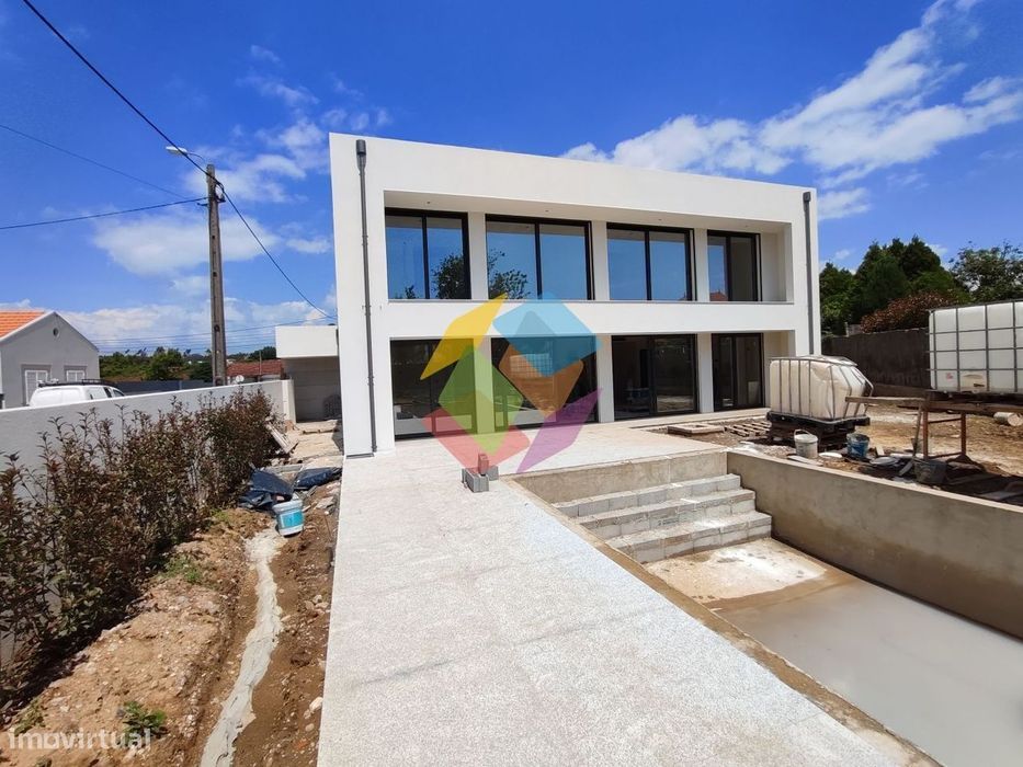 Moradia V4 de Luxo em Espinho