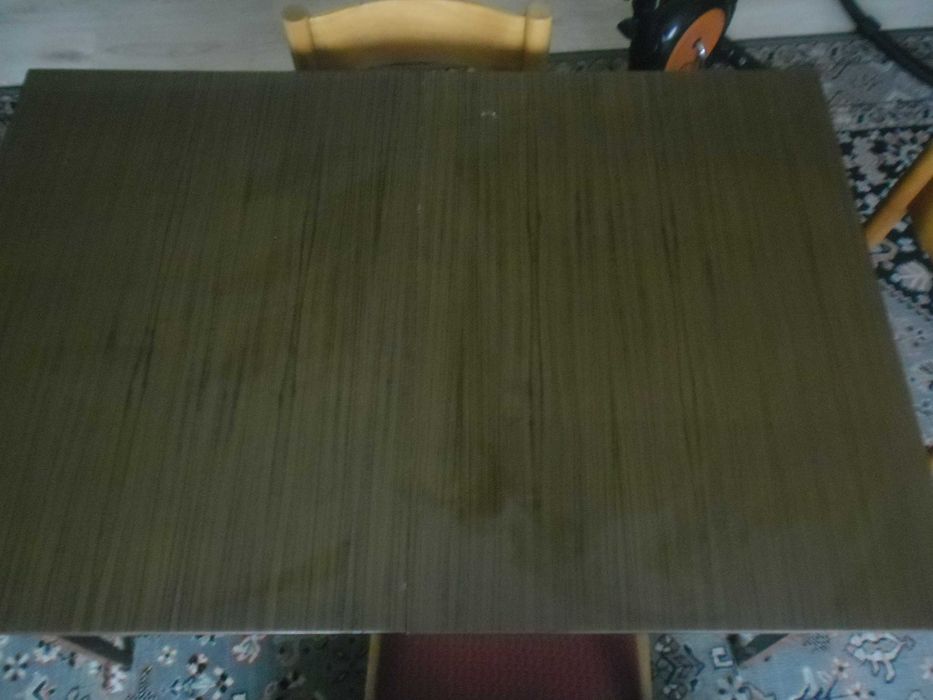 stół plus 8 krzeseł