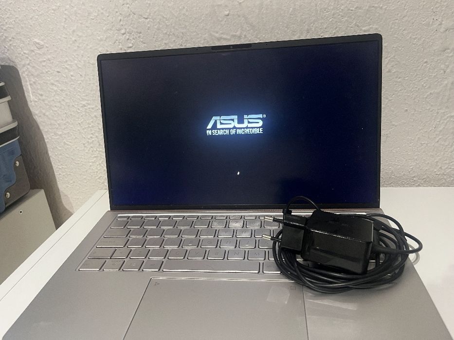 Asus Zenbook UM433D