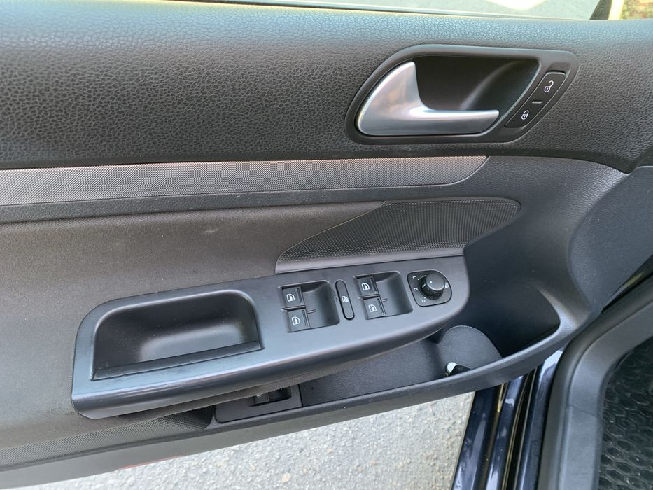 Продам VW Golf V