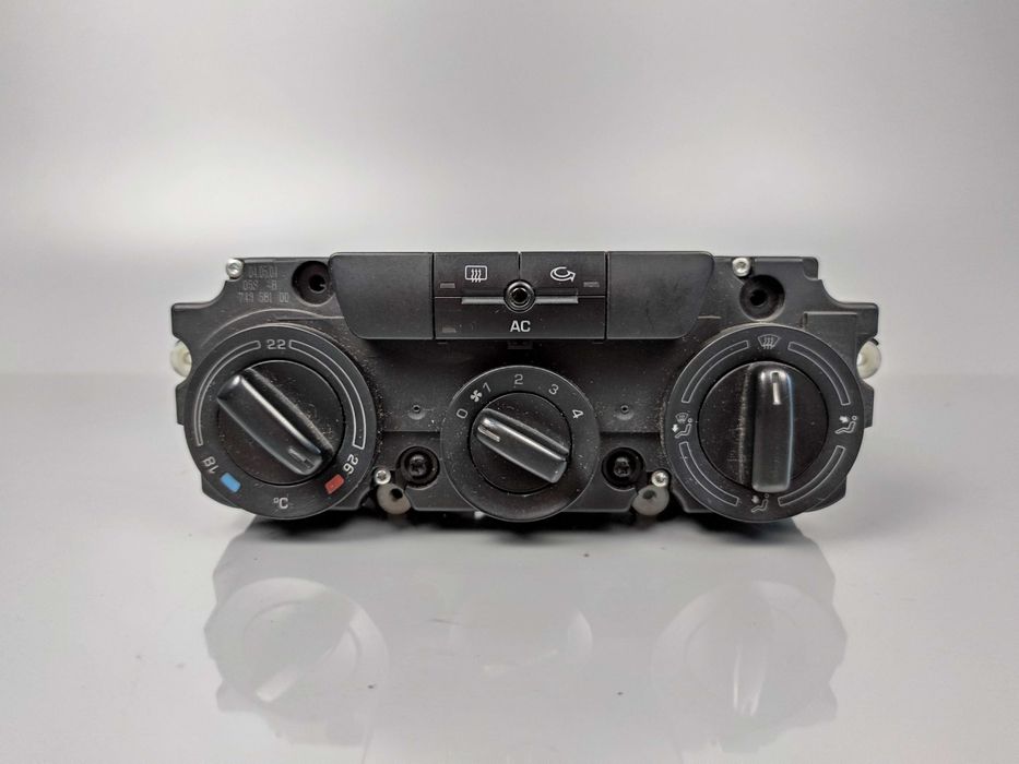 Блок панель управления кондиционером SKODA OCTAVIA A5 1Z0820047