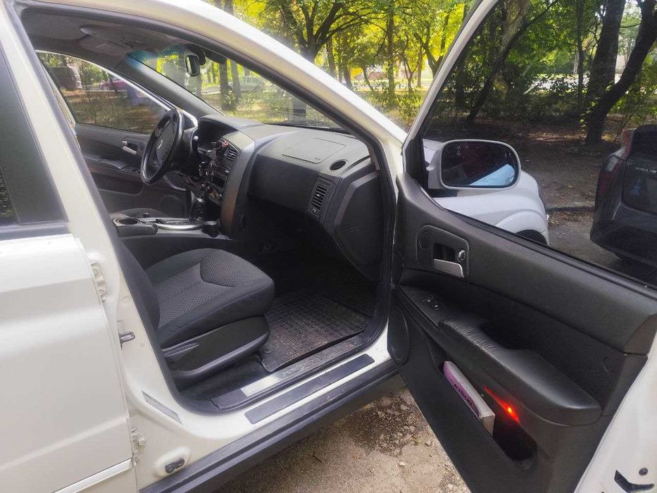 Продаю хороше потужне авто Ssangyong Kyron 2009 року