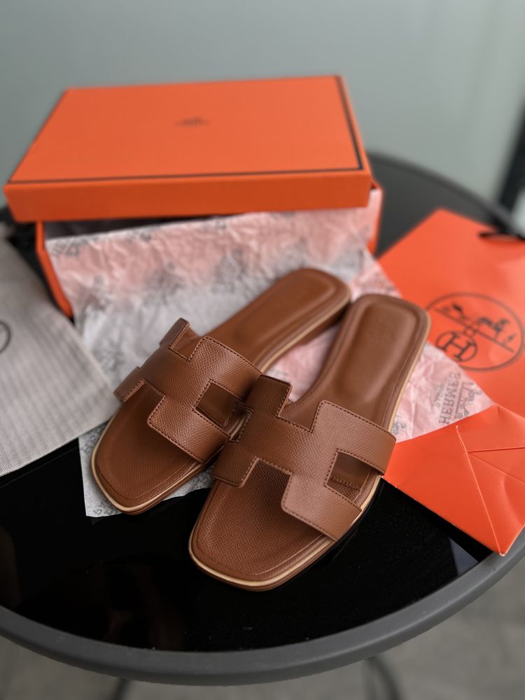 Klapki Hermes (beżowe) new
