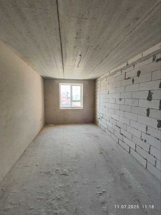 Продаж 3-х кімнатної квартири у зданому будинку