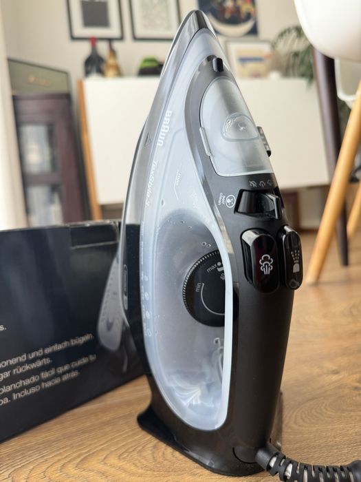 Ferro de engomar braun