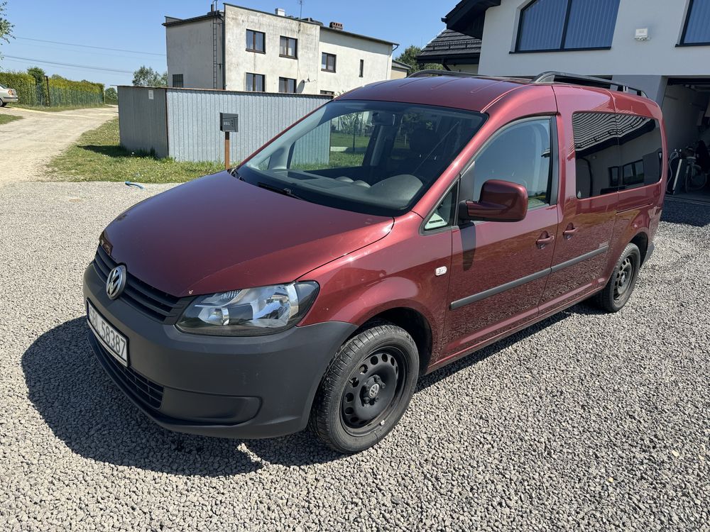 Volswagen caddy maxi 2012 1,6 7 osobowy