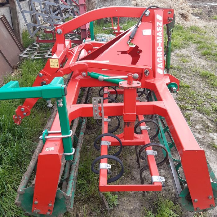 Agregat uprawowo- siewny   Agro Masz