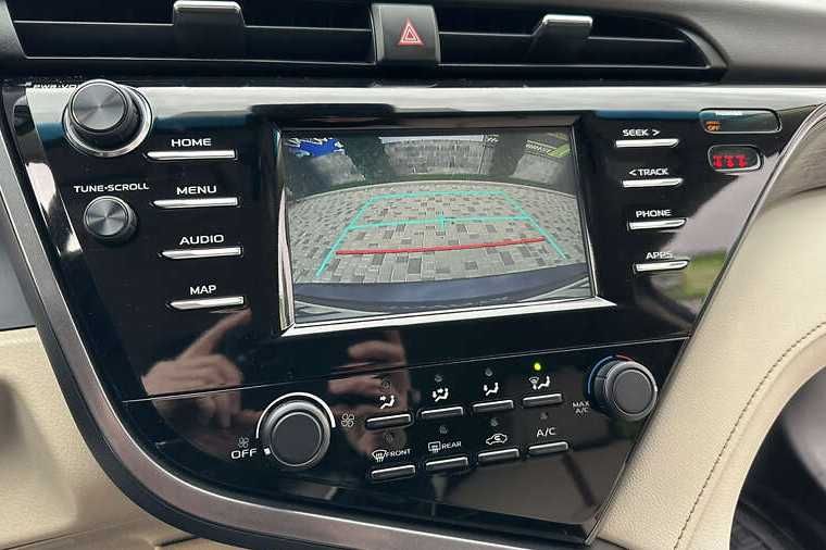 Toyota Camry 2018 XV70 2.5