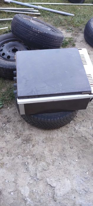 Kuchnia gazowa Polmetal 4 palniki stara sprawna