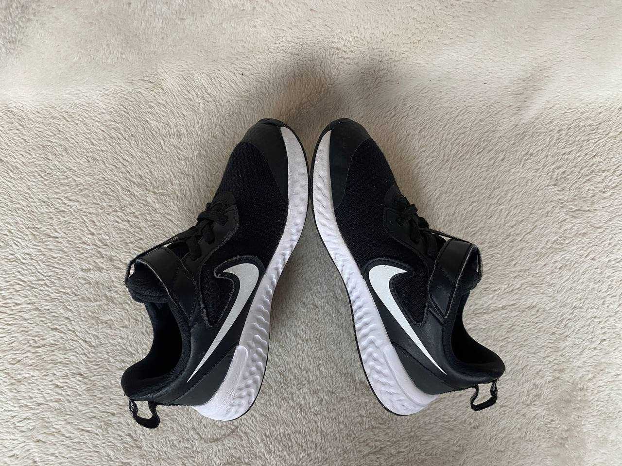 Кросівки Nike оригінал, розм 28,5