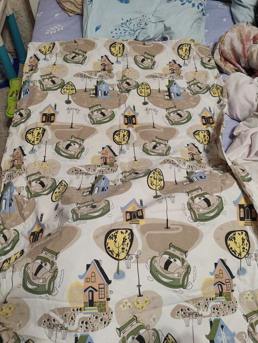 Балдахін на дитяче ліжко /тримач для балдахіну, ковдра, наматрацник