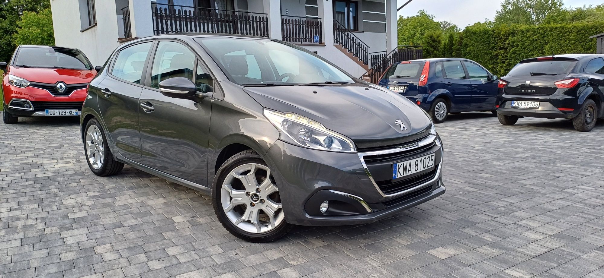 Peugeot 208 1.2 82KM#tablet#LED#