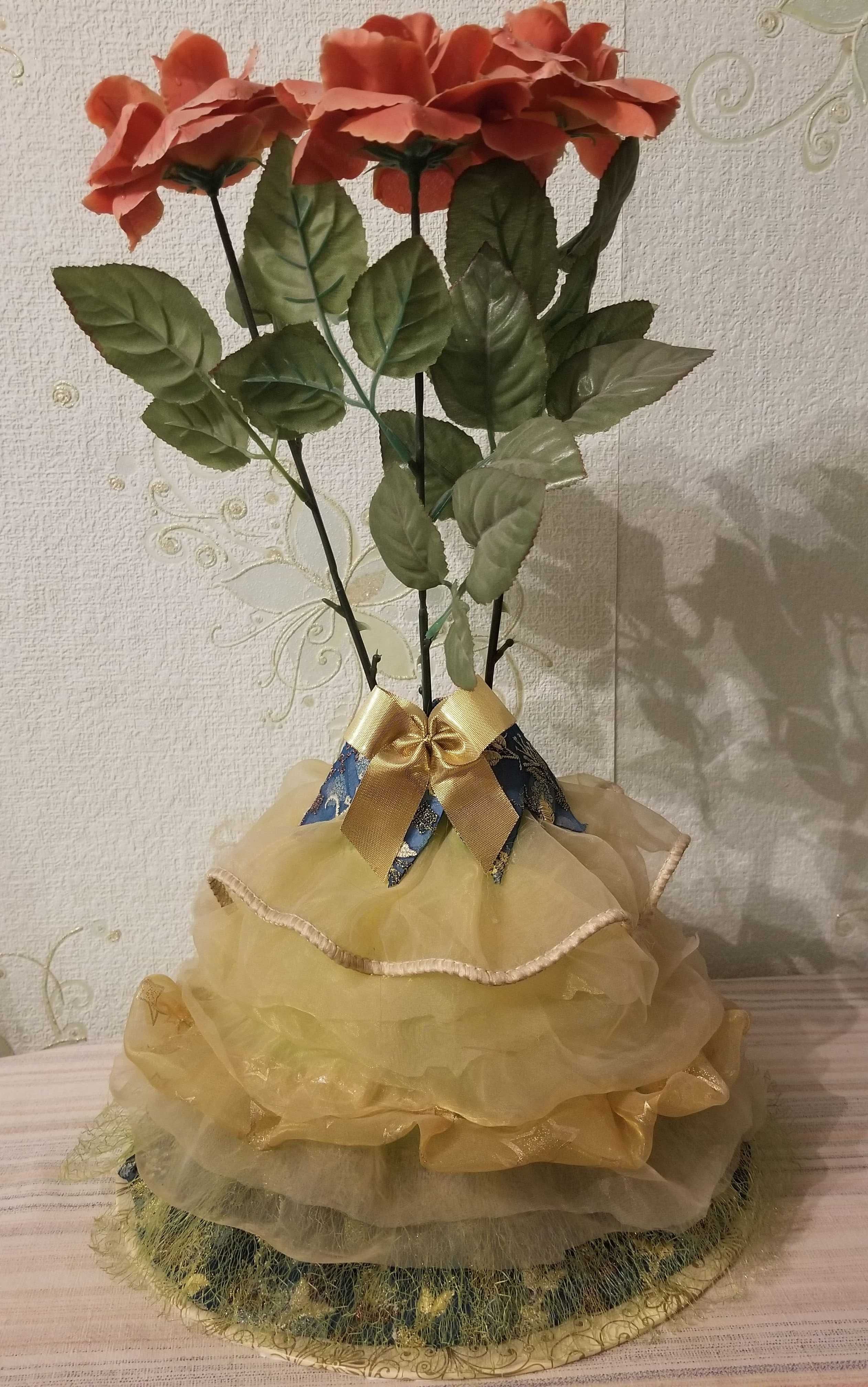 Подставка (вазон) для цветов 30 х 30