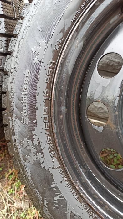 Диски 4/114.3 r15,  та шини 185 60 у зборі