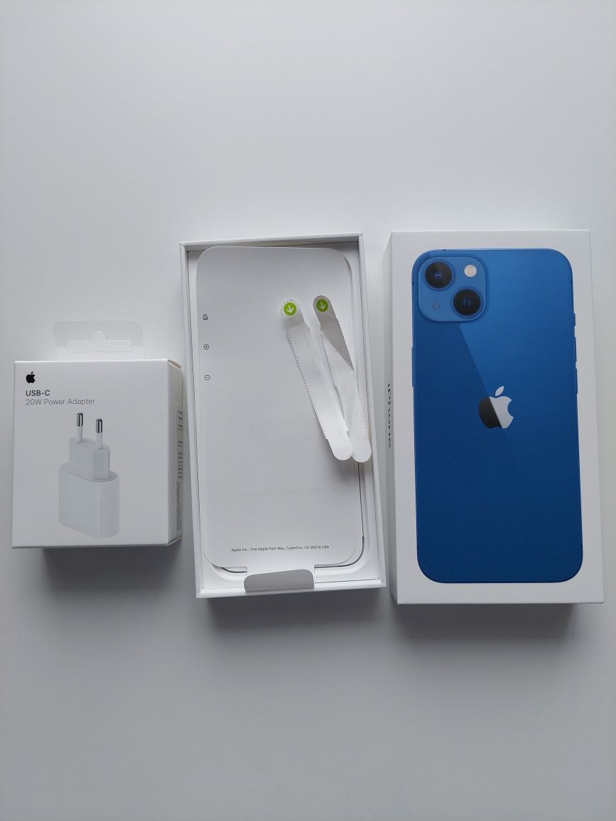 iPhone 13 128 GB bluе новый  и блок зарядки apple новый