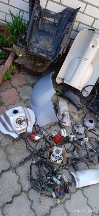 Продам пластик скутера Honda crea AF-54