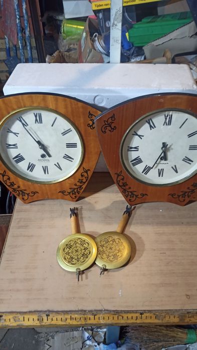 Настенные часы янтарь СССР