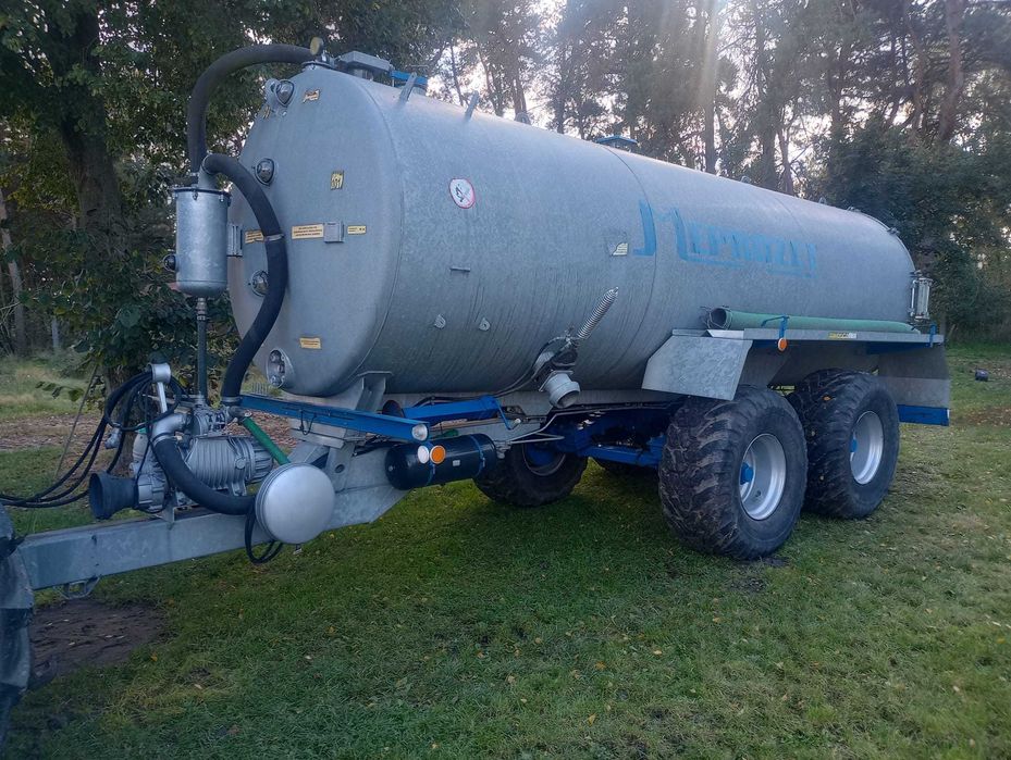 Przyczepa asenizacyjna Meprozet PN-14A