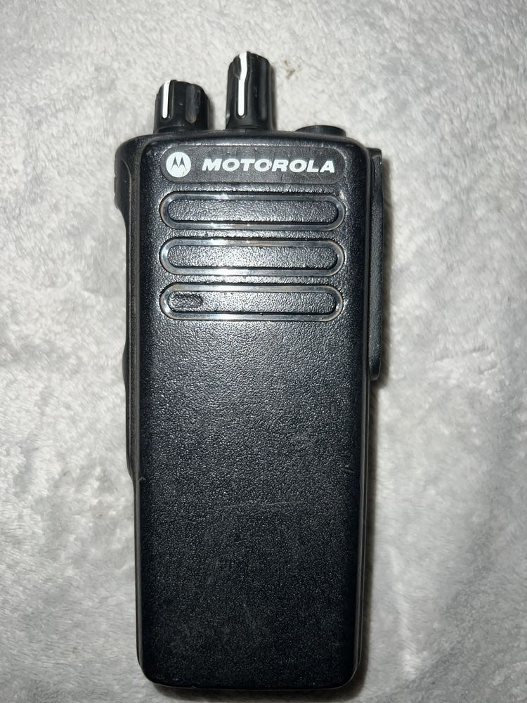 Motorola DP4400 на запчастини