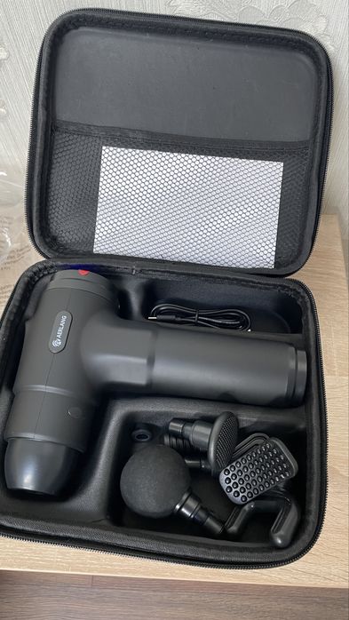 Перкусійний масажер AERLANG EM8