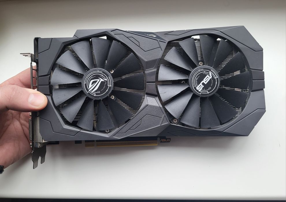 Відеокарта 4GB 256bit Asus ROG Strix OC RX 570