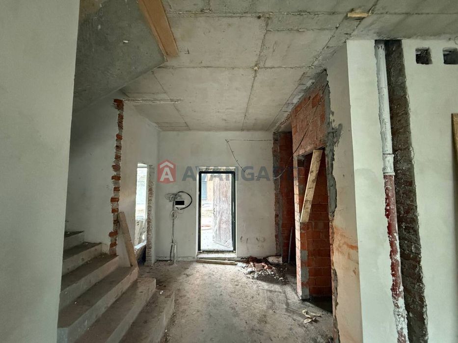 Продається котедж (дуплекс) с.Конопниця Львів розтермінування