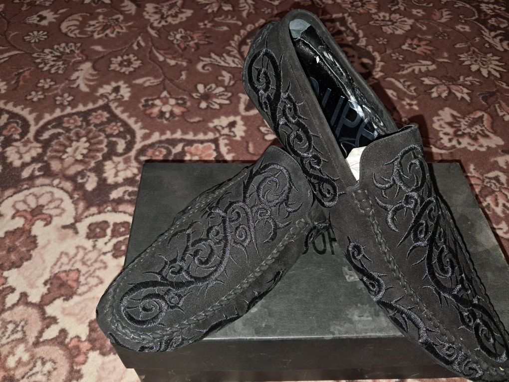 Продам чоловічи туфлі(мокасіни) італійської фірми .COUPE