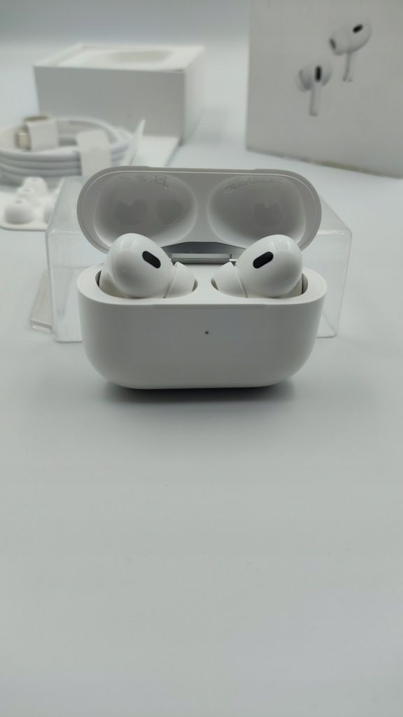 Słuchawki bezprzewodowe dokanałowe Apple AirPods pro 2. generacji ma