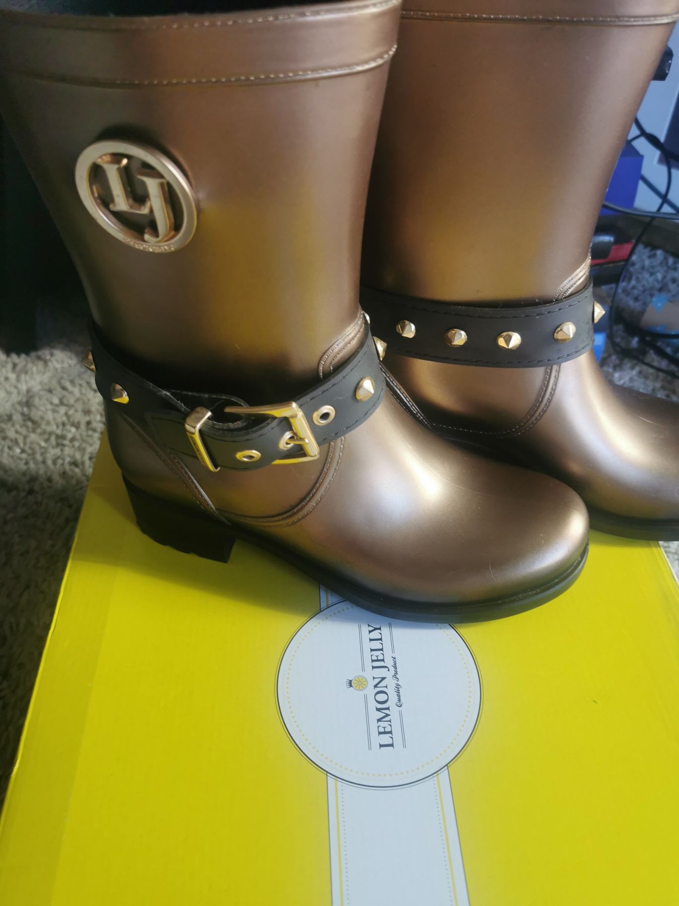 Botas (galochas) douradas - Lemon Jelly