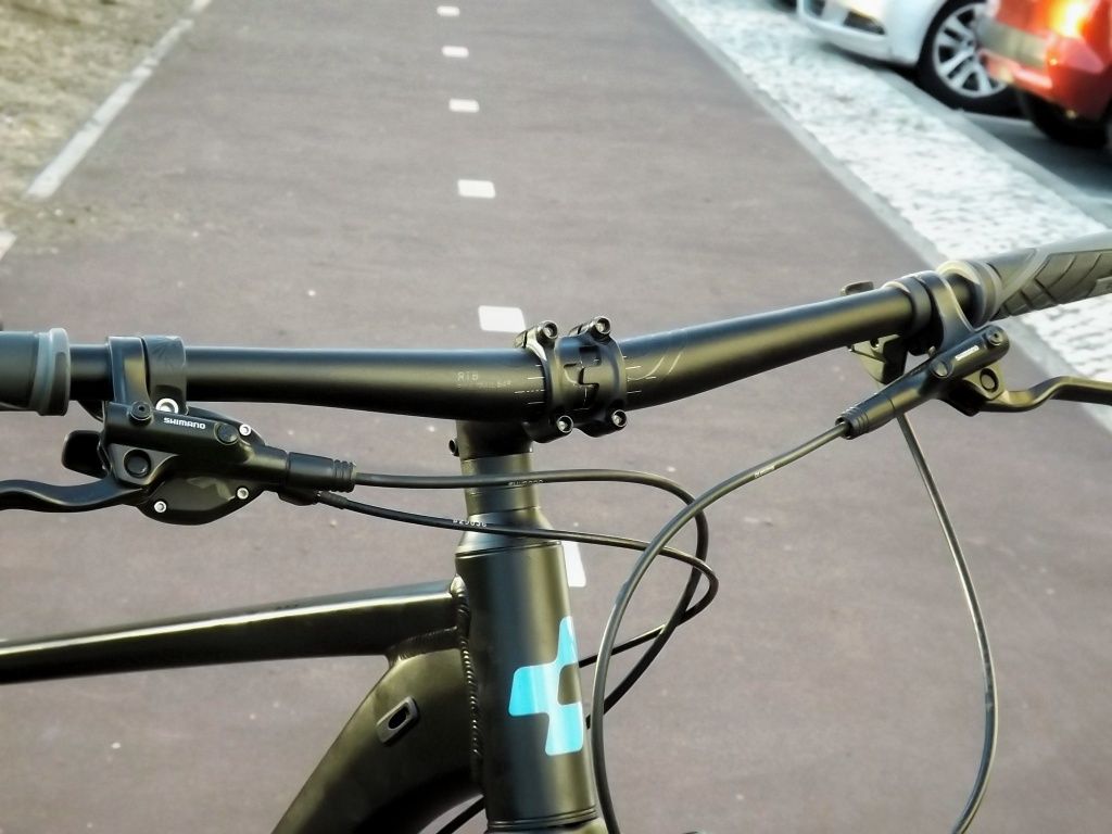 Bicicleta BTT Cube Analog - Roda 29" - Tamanho L - SRAM SX EAGLE