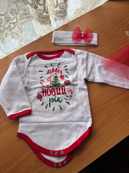 Одяг для дівчаток