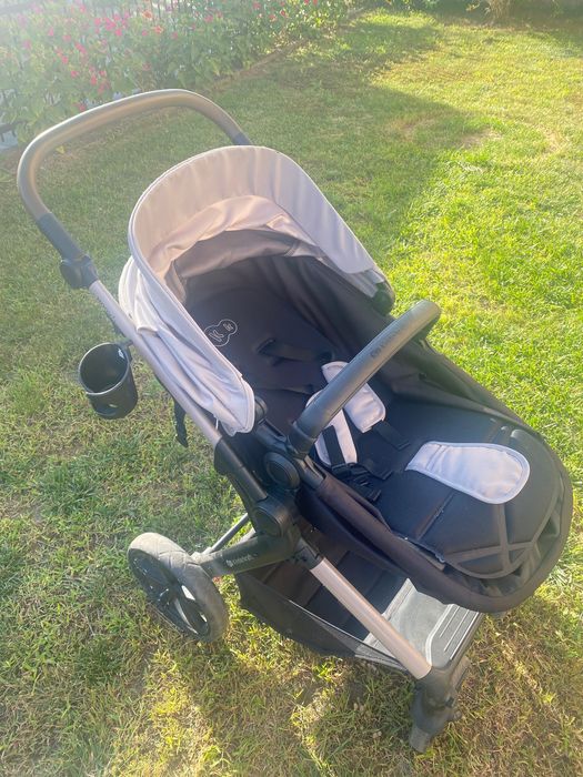 Szary Wózek dziecięcy gondola i spacerówka 3w1 Kinderkraft