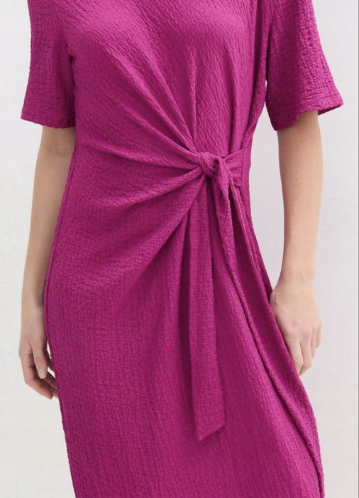 Sukienka midi z wiązaniem Bonprix piękny kolor róż fuksja 52 54
