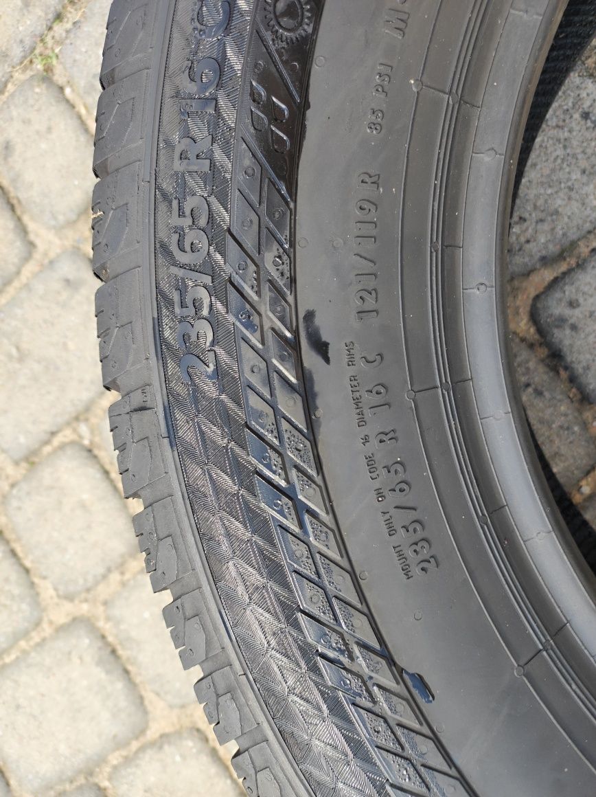 235.65.16c dwie opony Continental VanContact4season