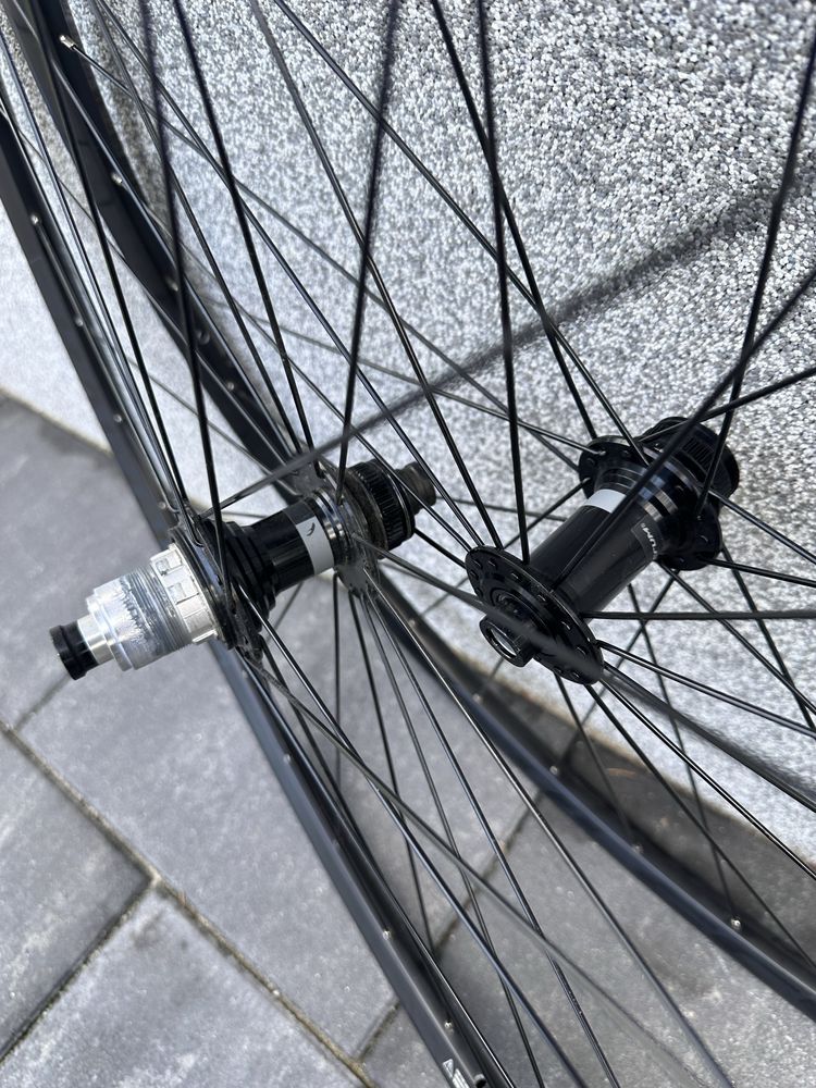 Koła szosowe Gravel Fulcrum Racing 77 DB Disc sztywne Osie Super stan