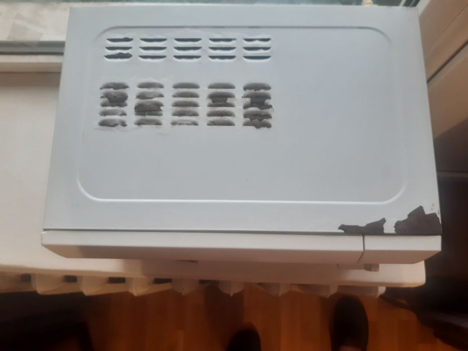 Продам микроволновку в рабочем,только по Харькову,могу привести!к