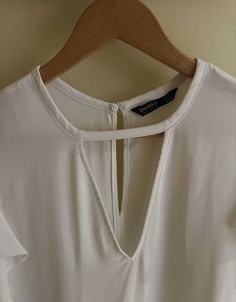 Blusa com folhos