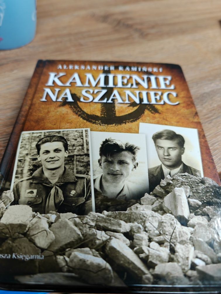 Kamienie na szaniec A. Kamiński