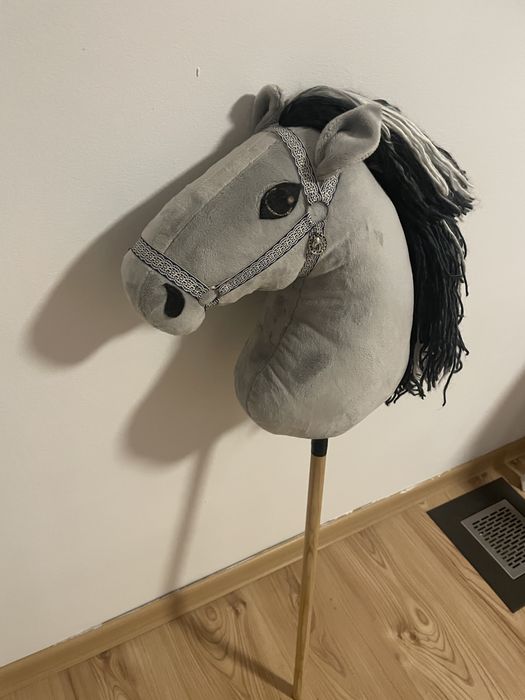 Hobby horse z ogłowiem