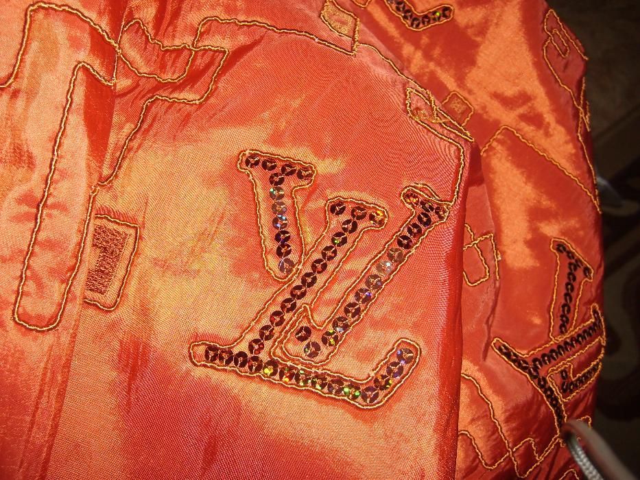 Ткань плащевка стеганная на синтепоне