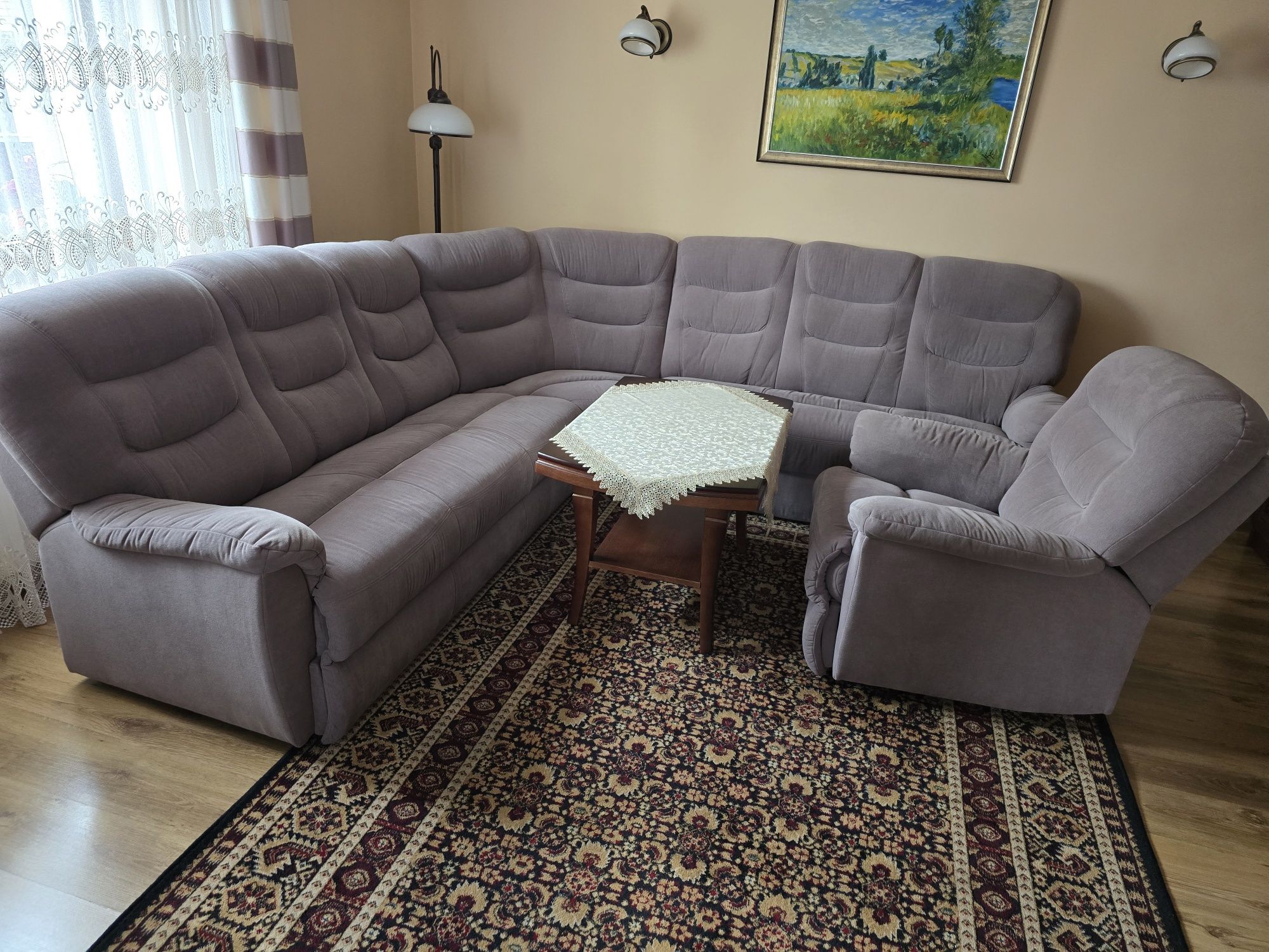 Sprzedam trzy letni  narożnik plus fotel rozkładany