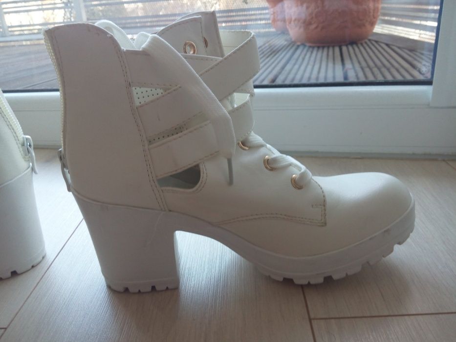 Botki z CCC, kolekcja Galerii Krakowskiej