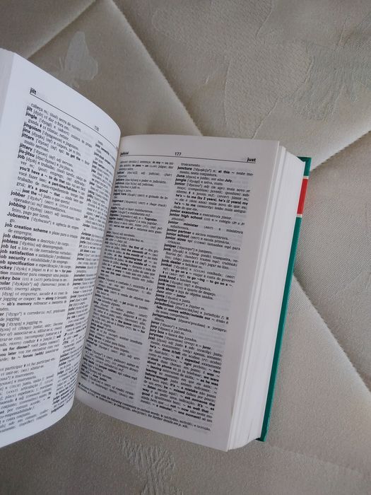 Dicionário Collins Portuguese Dictionary