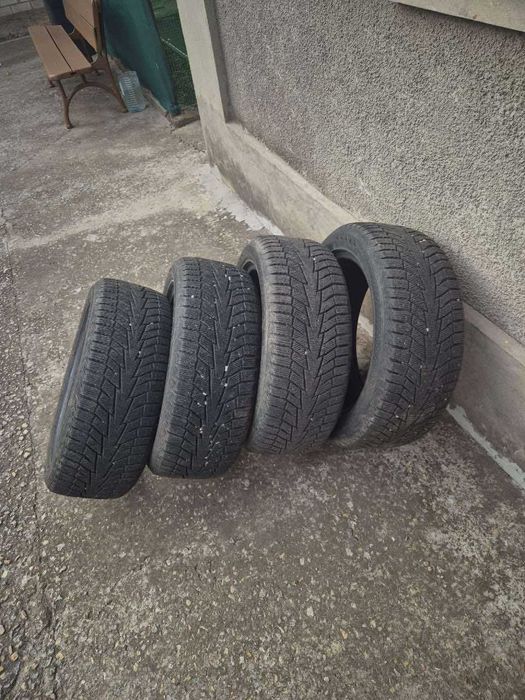 Hankook Winter Icept iz2 215/50 R17