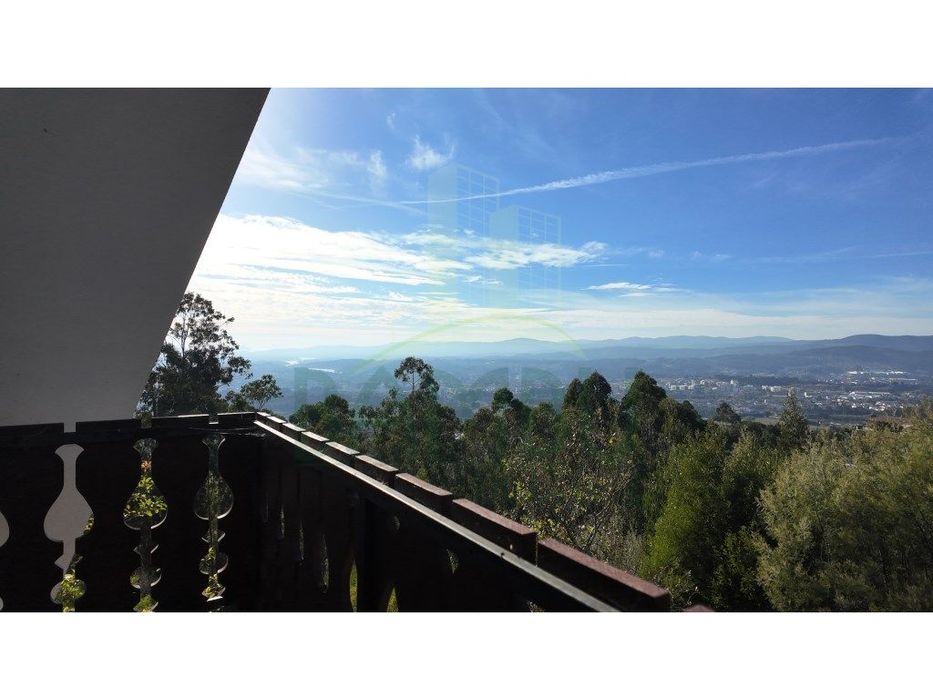 Moradia T5 com muita privacidade e Vista Rio Minho e Espanha