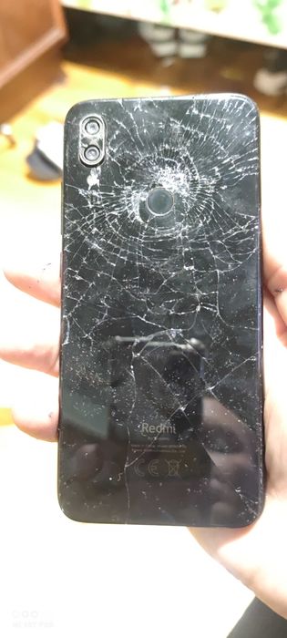 Redmi note 7 на запчастини