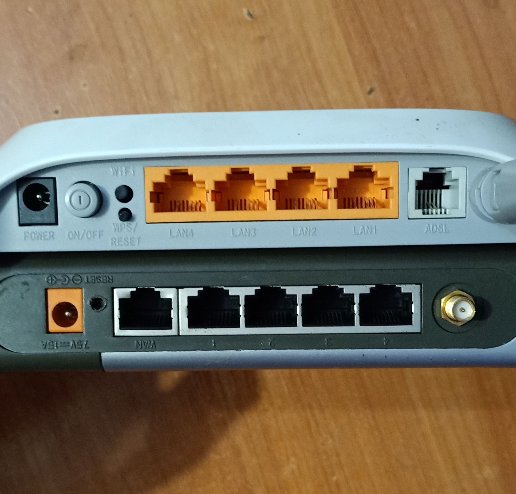 Продам 2 wifi tp link d-link