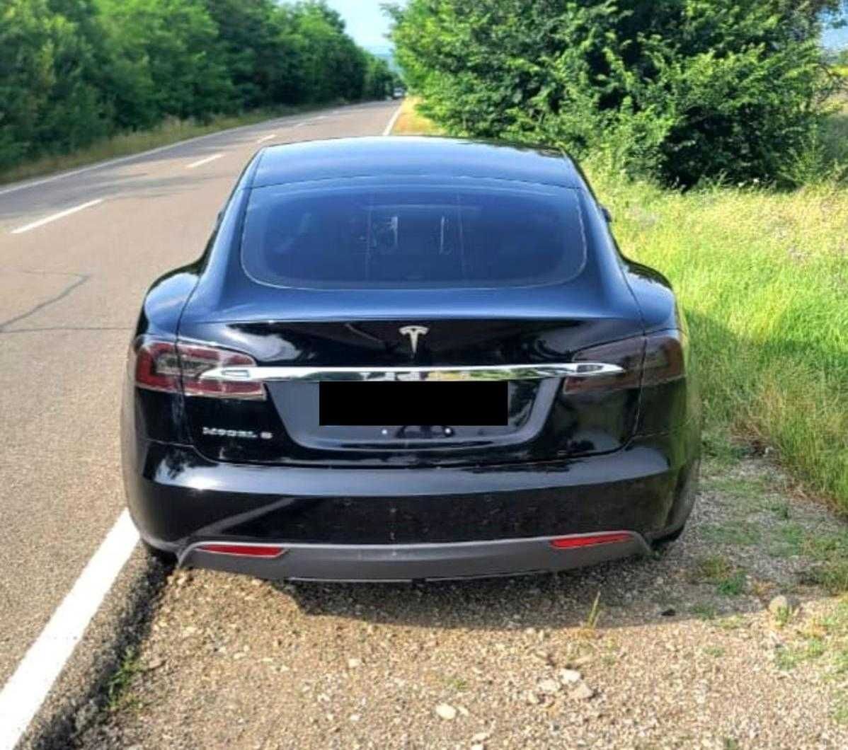 Tesla model s 2015
