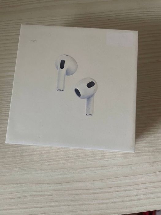 Продам Air Pods 3