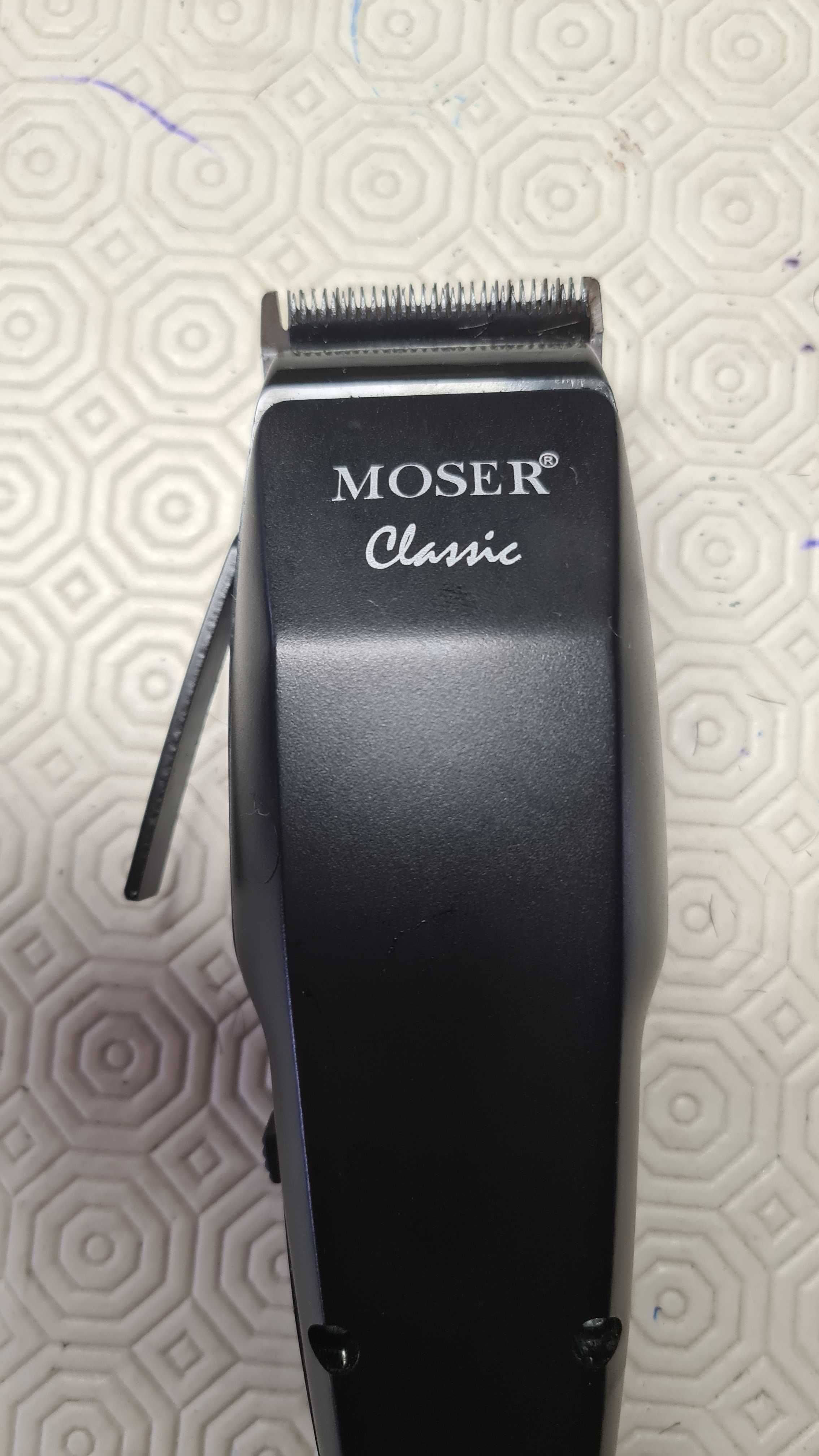 Maquina de cortar cabelo profissional Moser Type 1400 com acessórios
